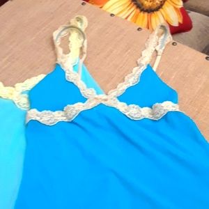 Old.navy lace camisole. New size M